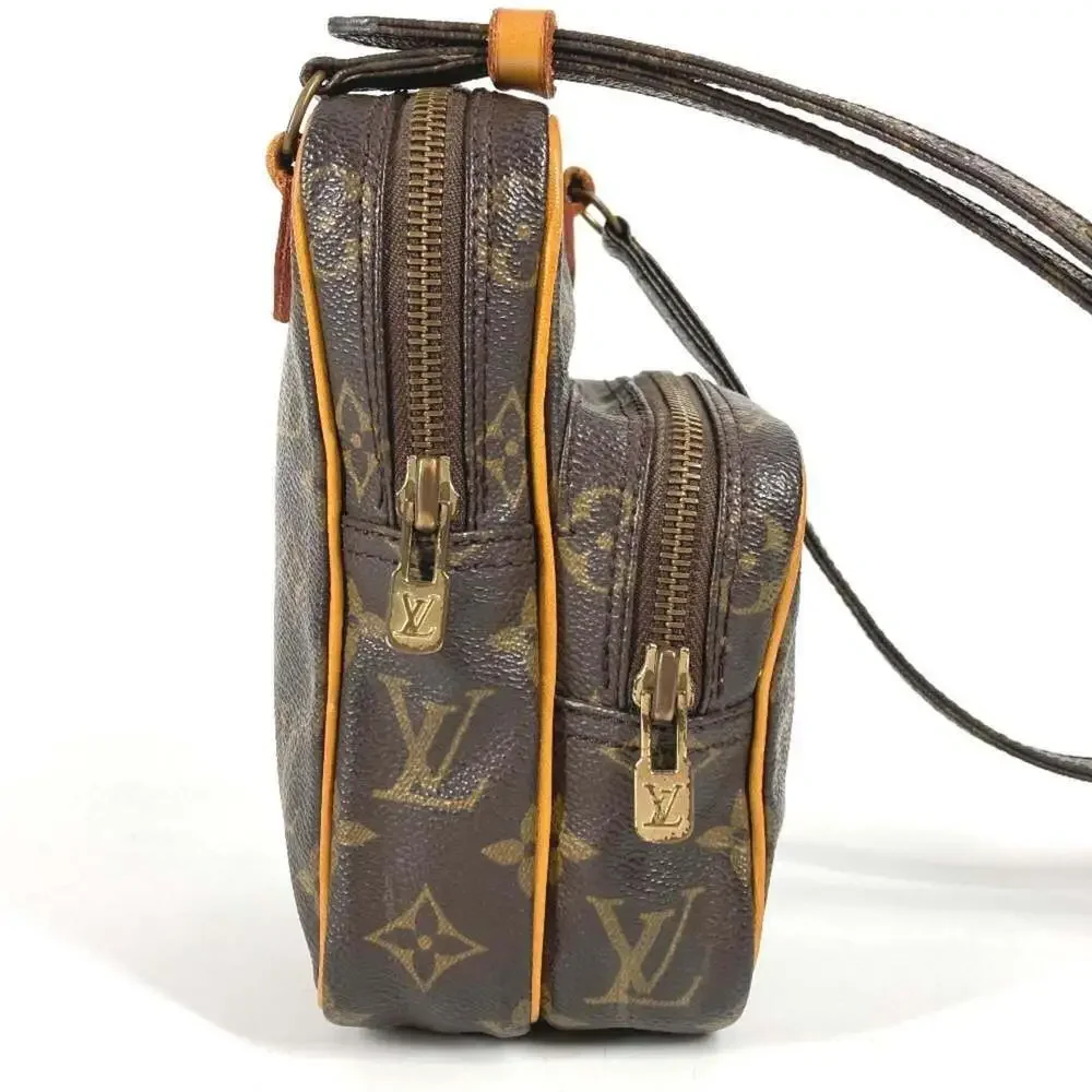 LOUIS VUITTON Authentic Brown Monogram Canvas Pochette Shoulder Bag